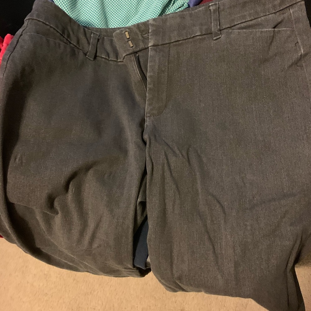 Old Navy Pixie Pant Bundle Size 10 - image 5